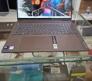 New Laptop Lenovo Yoga 7i 16GB Intel Core Ultra 7 SSD 1T