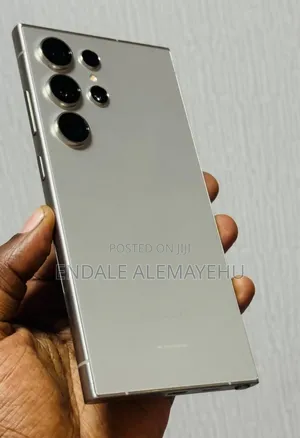 Photo - New Samsung Galaxy S24 Ultra 256 GB Silver