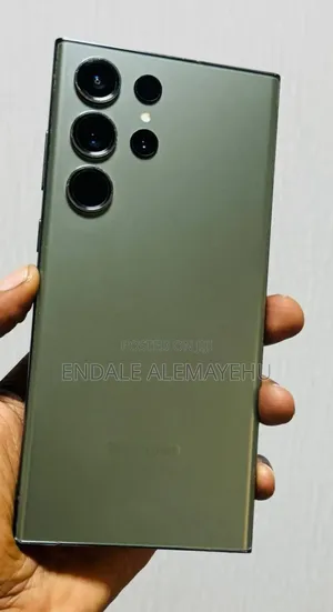 Photo - New Samsung Galaxy S23 Ultra 256 GB Green