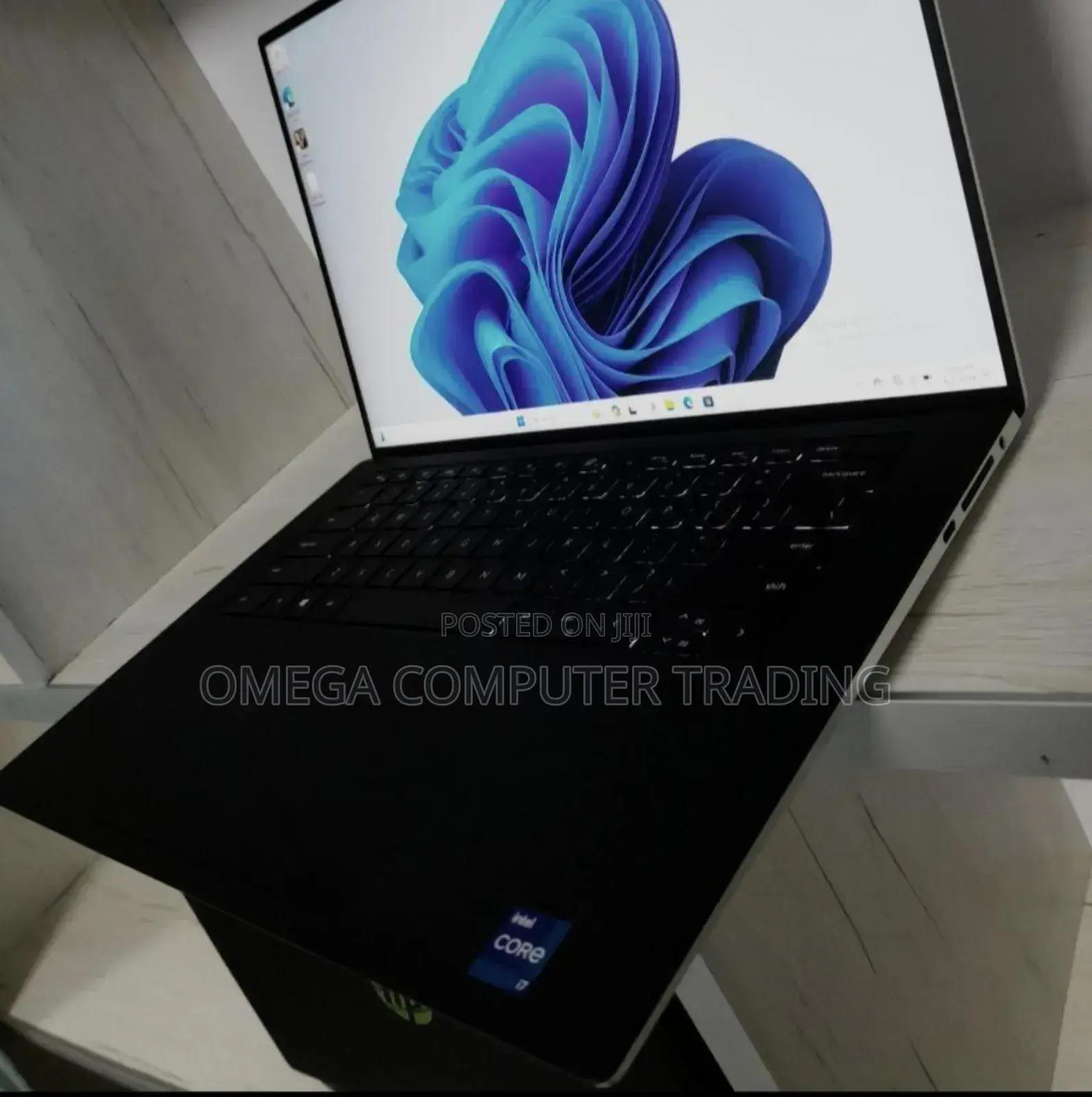New Laptop Dell XPS 15 16GB Intel Core i7 SSD 512GB