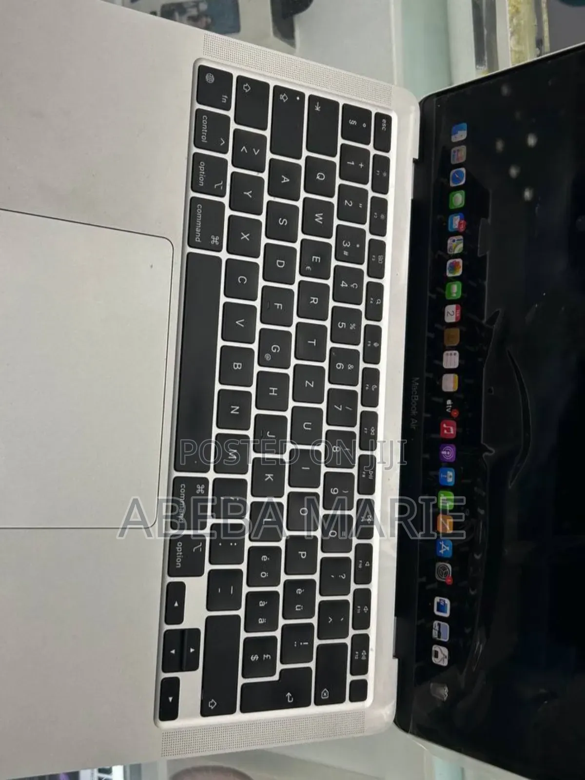 New Laptop Apple MacBook Air 2020 M1 8GB Apple M1 SSD 256GB