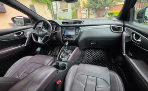 Nissan Qashqai 2018 Black