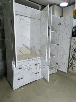 Closet (ቁምሳጥን 1:60cm