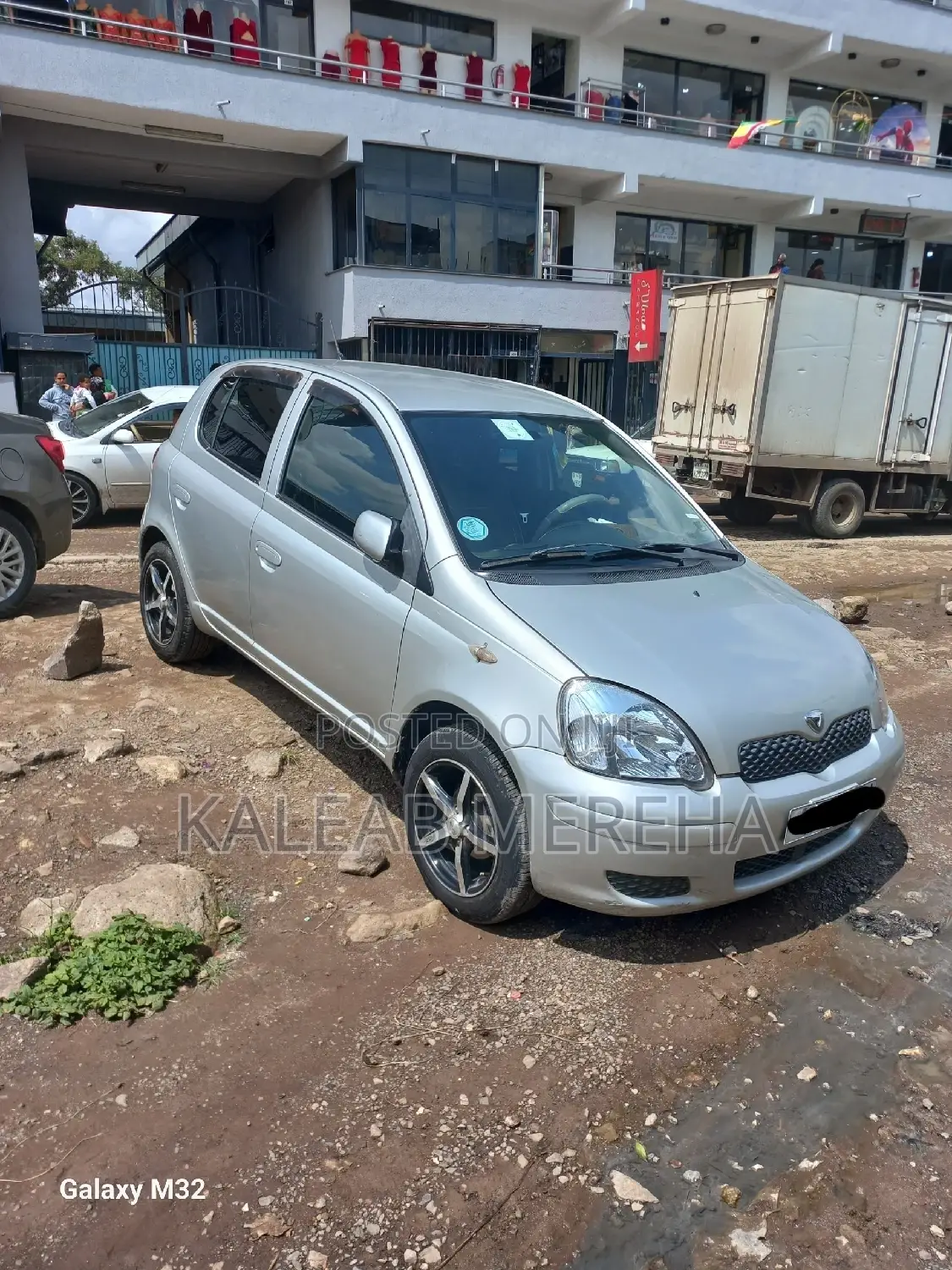 Toyota Vitz 1.0 FWD 5dr 2004 Silver