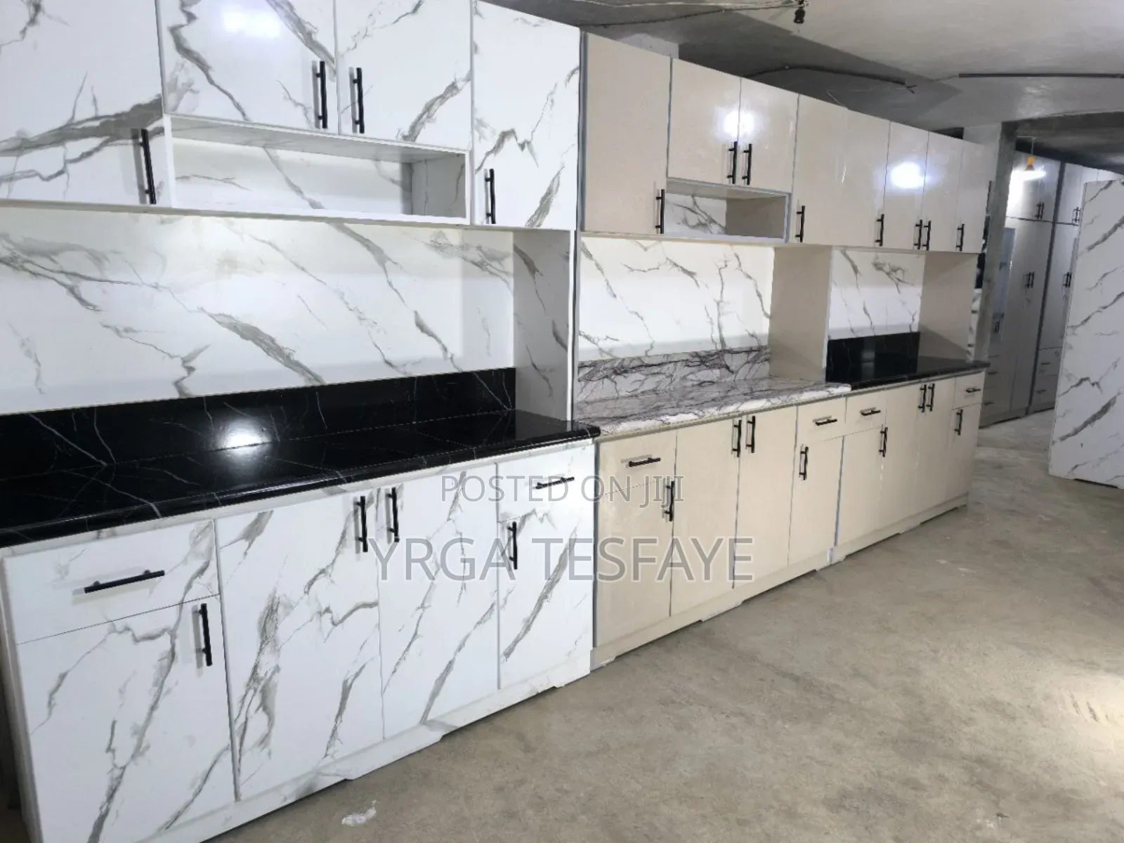 Kichen Cabinet 1:60cm Be 210 Cm