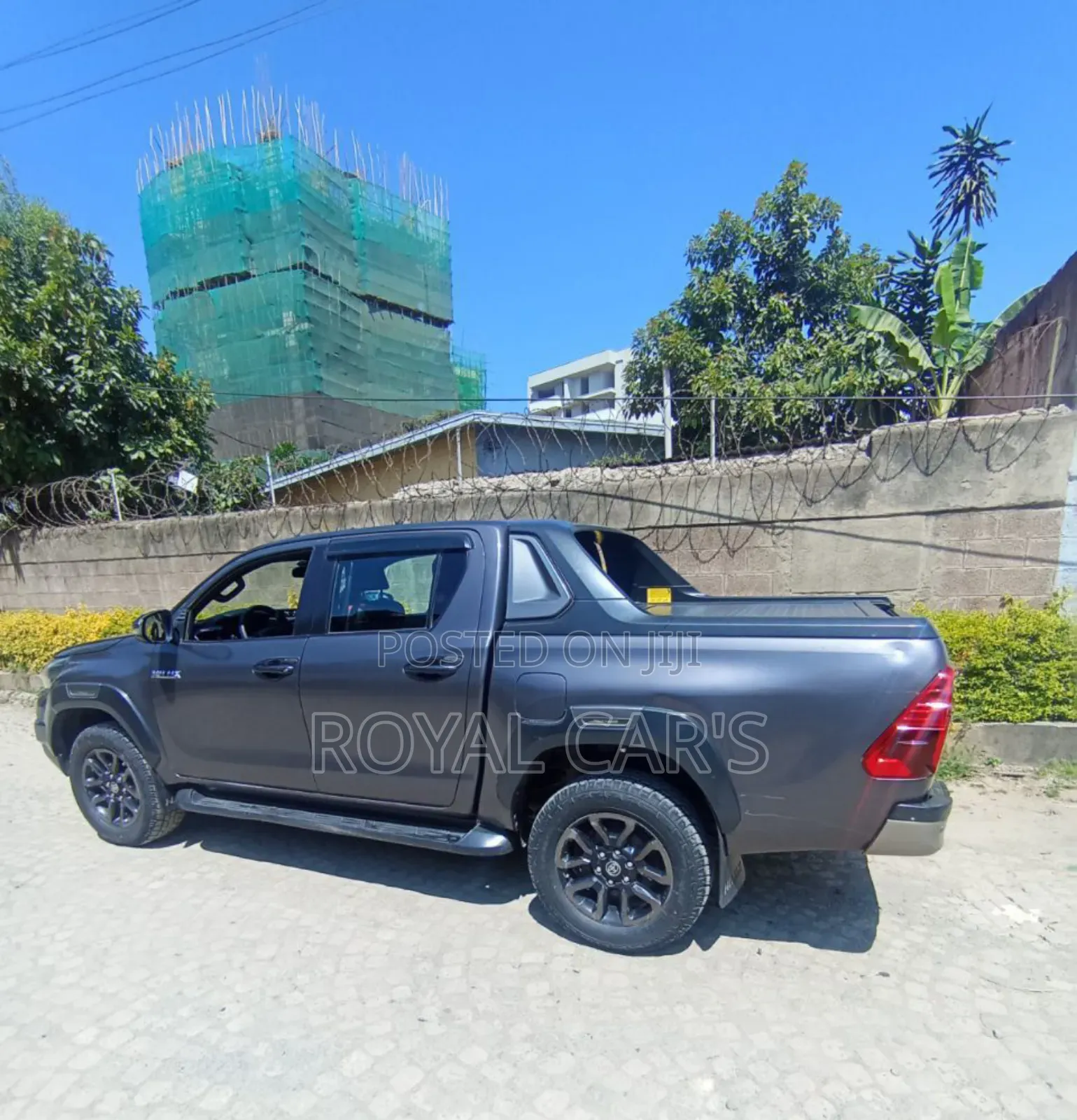 Toyota Hilux 2022 Gray