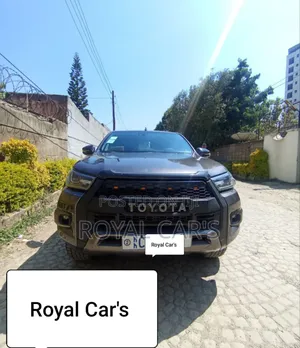 Toyota Hilux 2022 Gray