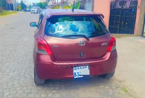 Toyota Yaris 2010 Burgundy