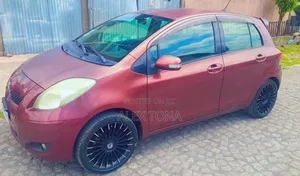 Toyota Yaris 2010 Burgundy