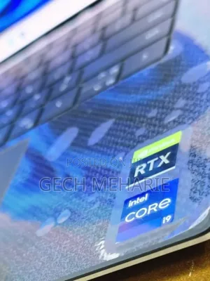 Photo - New Laptop Dell XPS 15 16GB Intel Core I9 SSD 1T