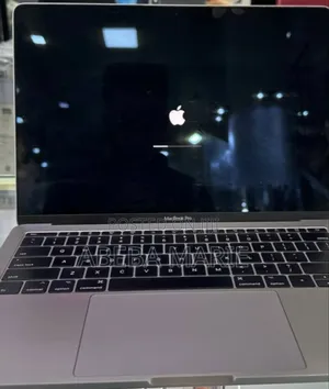 New Laptop Apple MacBook Pro 2017 8GB Intel Core I5 SSD 256GB