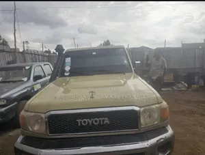 Toyota Land Cruiser 3.3 Diesel 4WD 2022 Beige