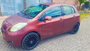 Toyota Yaris 2010 Burgundy