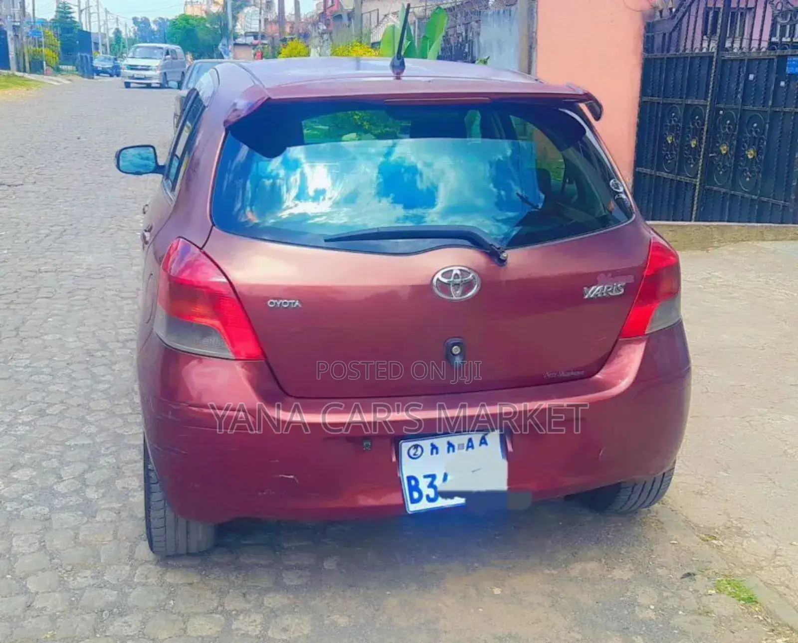 Toyota Yaris 2010 Burgundy