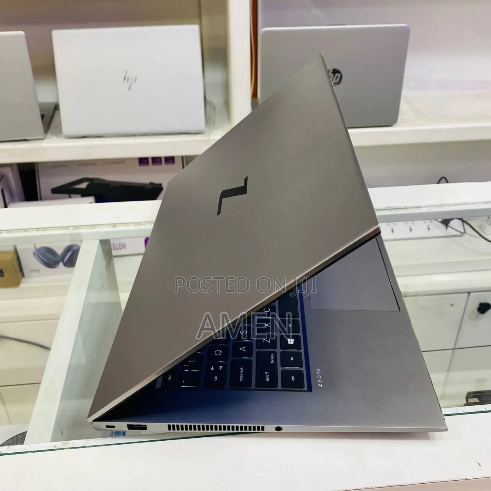 New Laptop HP ZBook Studio G5 16GB Intel Core I7 SSD 512GB