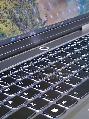 New Laptop Lenovo LOQ 15ARP9 16GB AMD Ryzen 7 SSD 1T