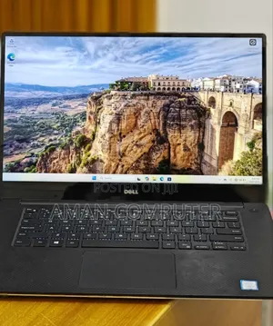 New Laptop Dell XPS 15 16GB Intel Core I7 SSD 256GB