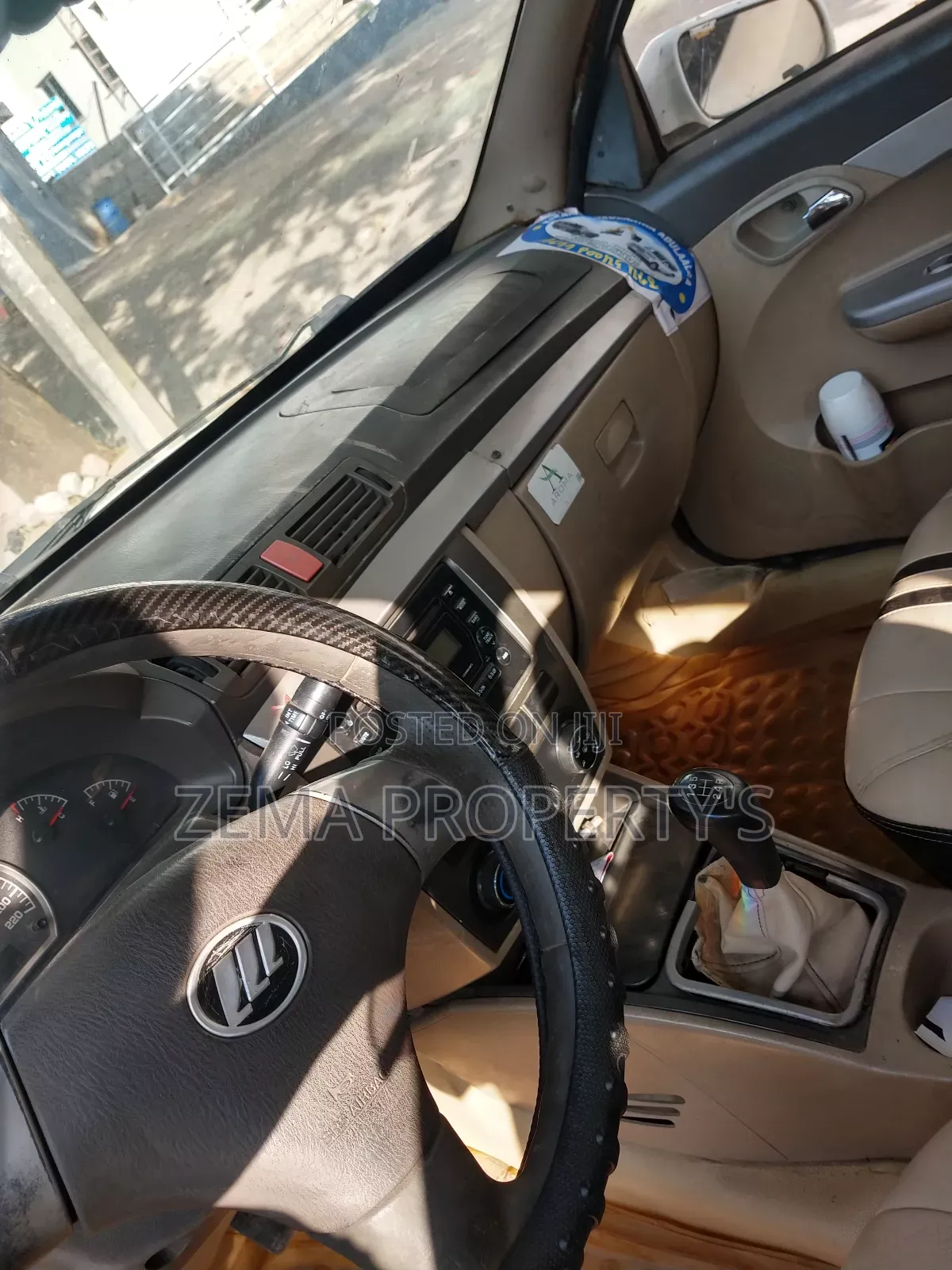 Lifan 520 2012 White