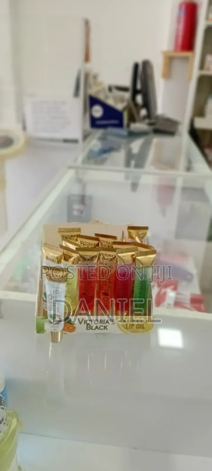 Victoria Black Lip Oil