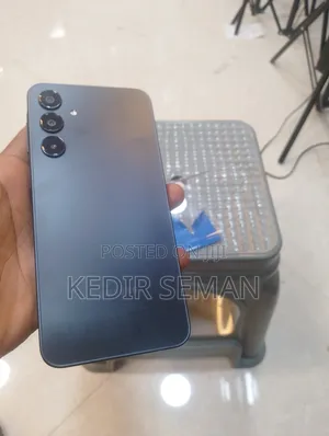 Photo - New Samsung Galaxy A16 128 GB Black