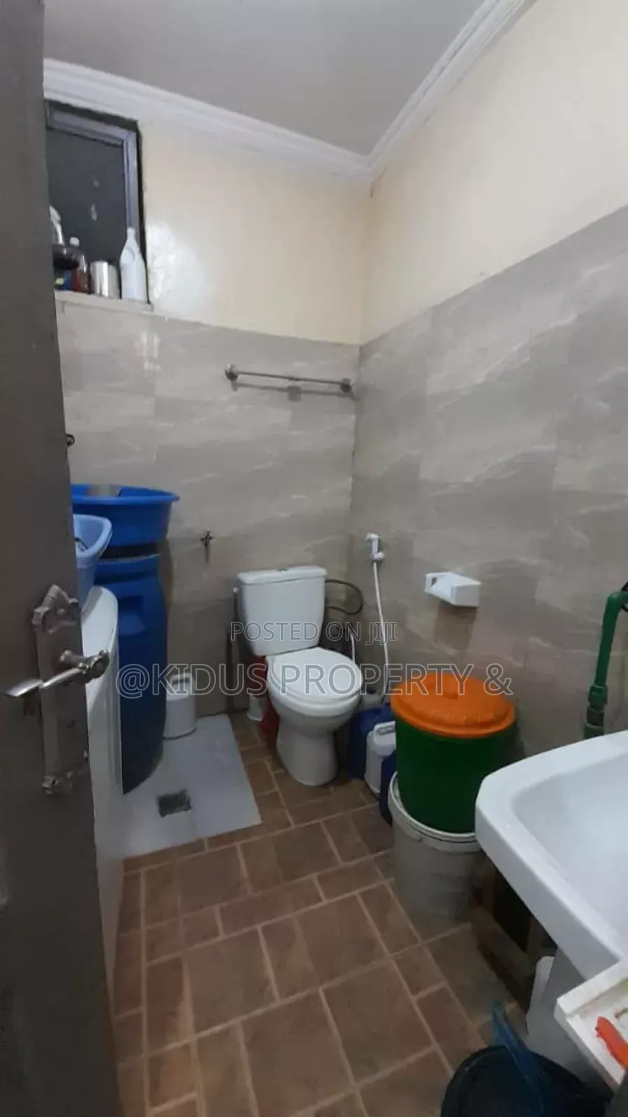 3bdrm Condo in Nifas Silk-Lafto for sale