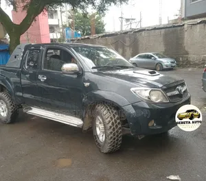 Photo - Toyota Hilux 2.5 D-4D Extra Cab 2008