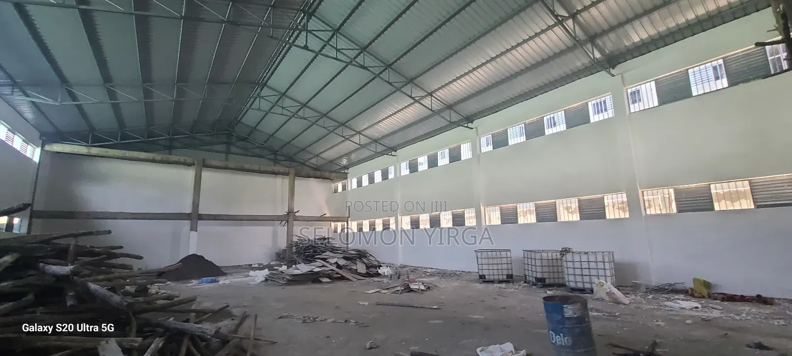 የሚከራይ እስቶር መጋዘን