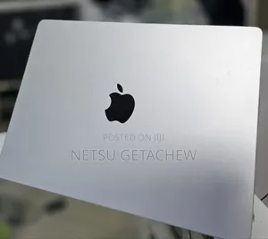 New Laptop Apple MacBook Pro M1 8GB Intel Core M3 SSD 512GB