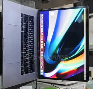 New Laptop Apple MacBook Pro 2019 32GB Intel Core I9 SSD 512GB