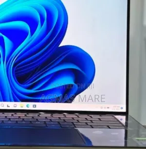 New Laptop Dell XPS 15 32GB Intel Core I9 SSD 1T