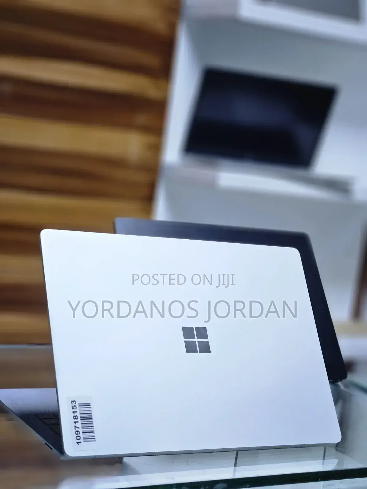 New Laptop Microsoft Surface 8GB Intel Core I5 SSD 512GB