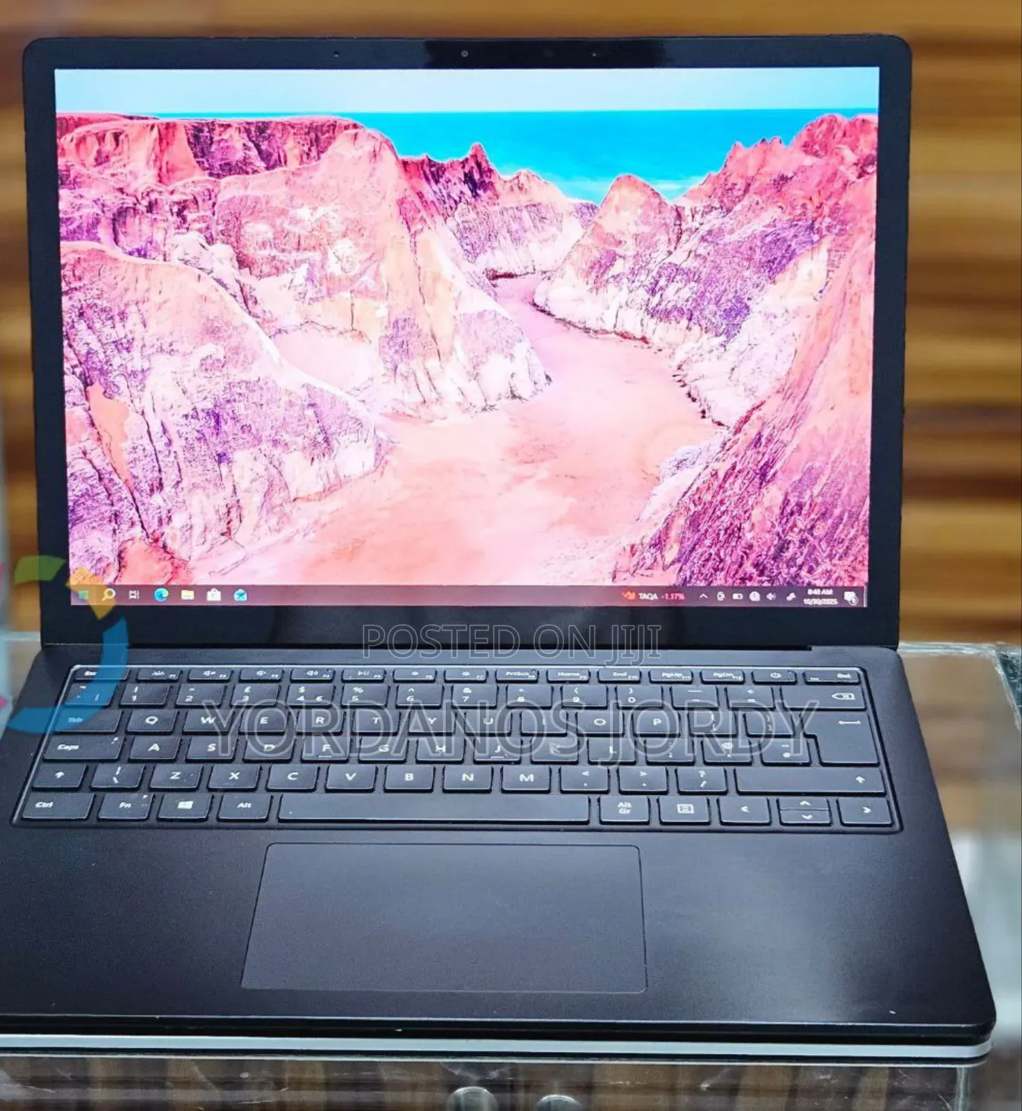 New Laptop Microsoft Surface 8GB Intel Core I5 SSD 512GB