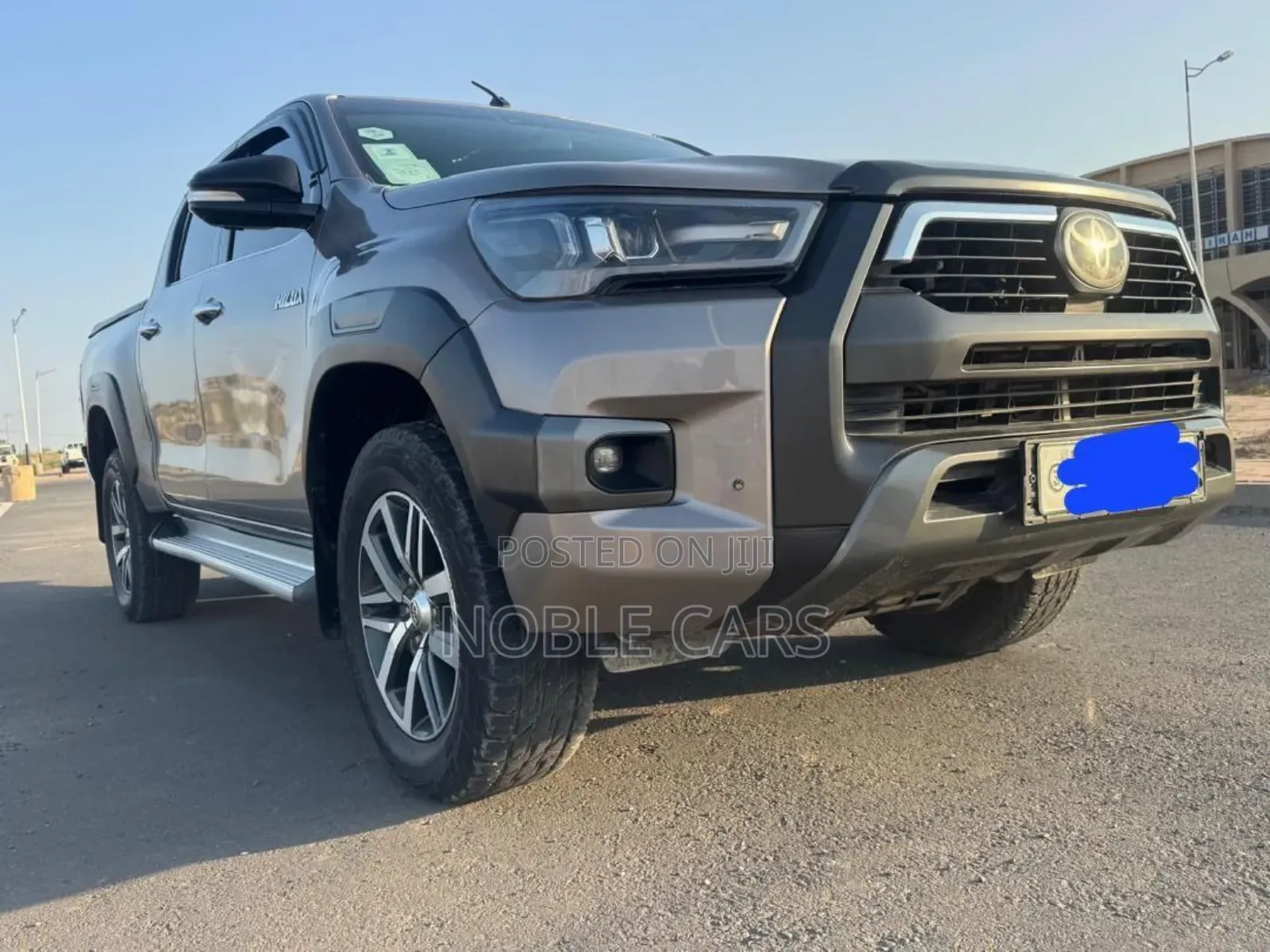 Toyota Hilux 2020 Gray