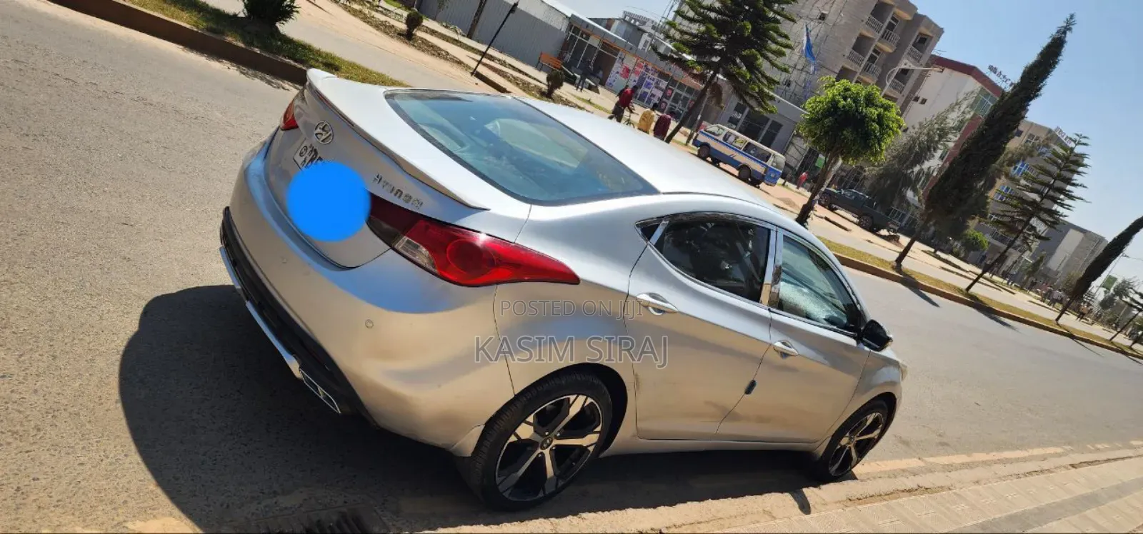 Hyundai Elantra Limited 2012 Silver