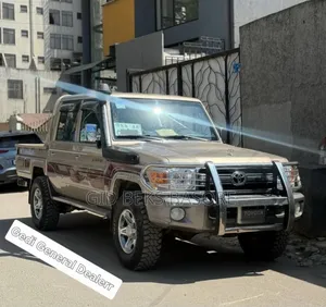 Toyota Land Cruiser 2018 Beige
