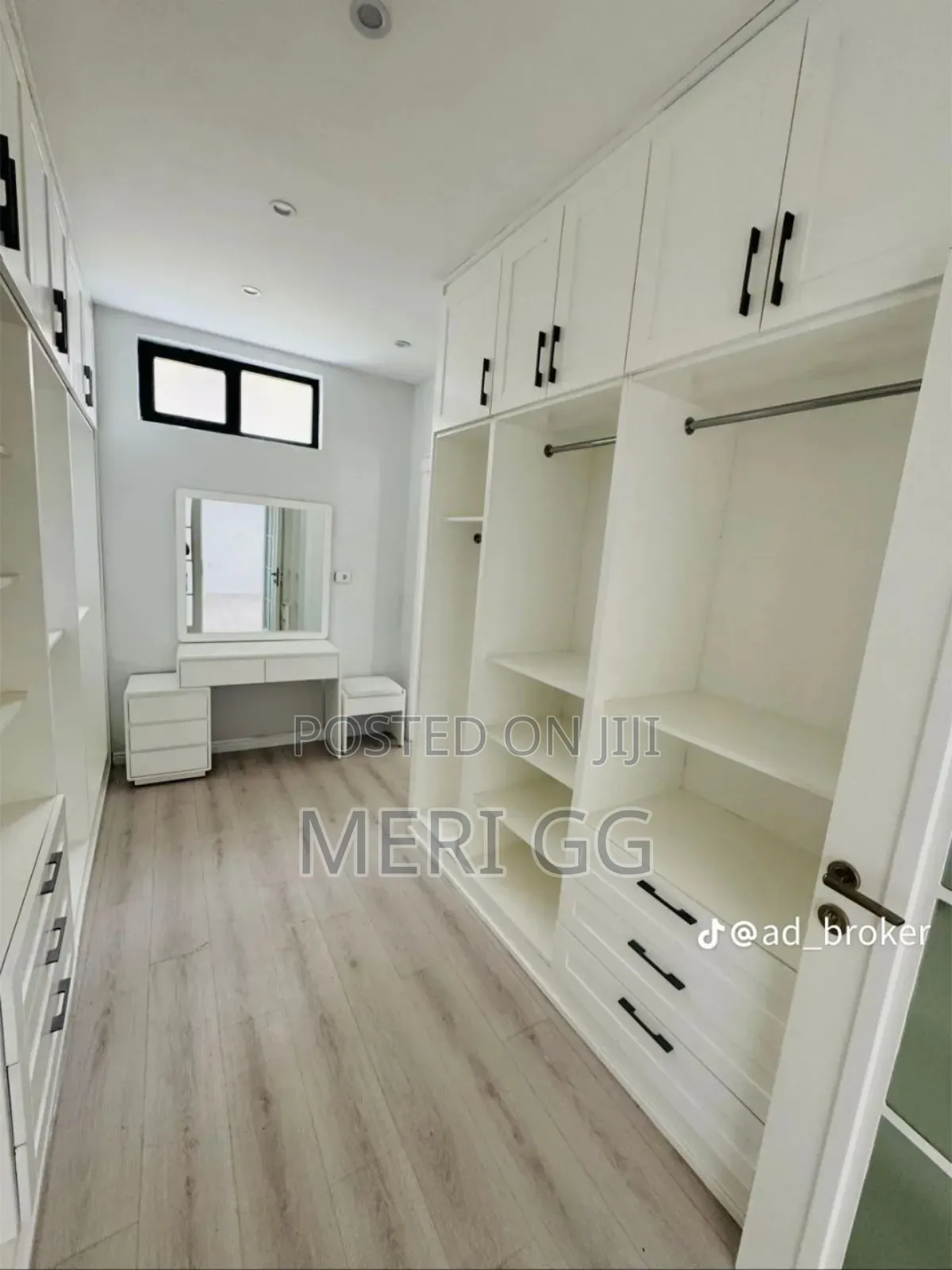 Furnished 7bdrm Villa in Ayat, Bole for sale