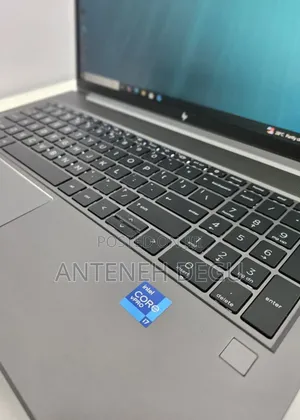 New Laptop HP ZBook Studio G8 32GB Intel Core I7 SSD 1T