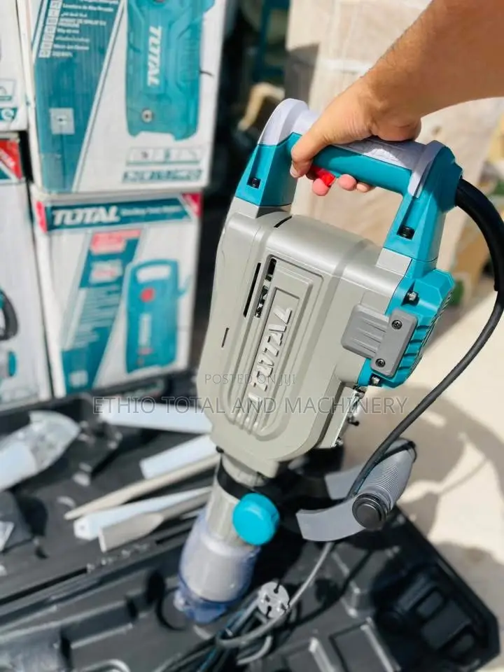 Total Demolition Breaker 1700watt