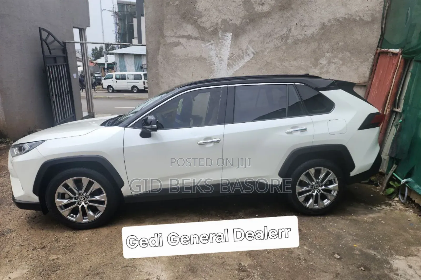 Toyota RAV4 2020 White