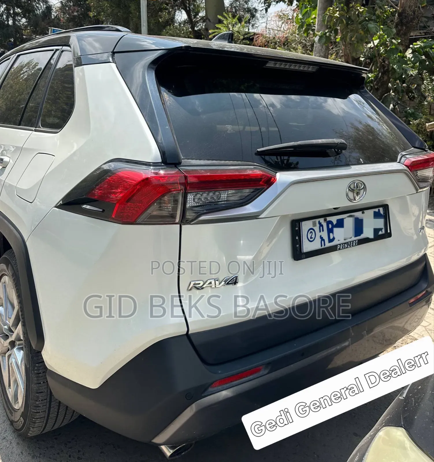 Toyota RAV4 2020 White