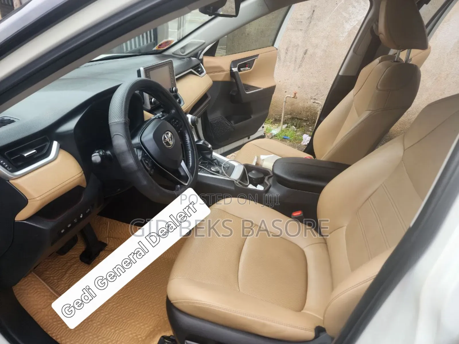 Toyota RAV4 2020 White