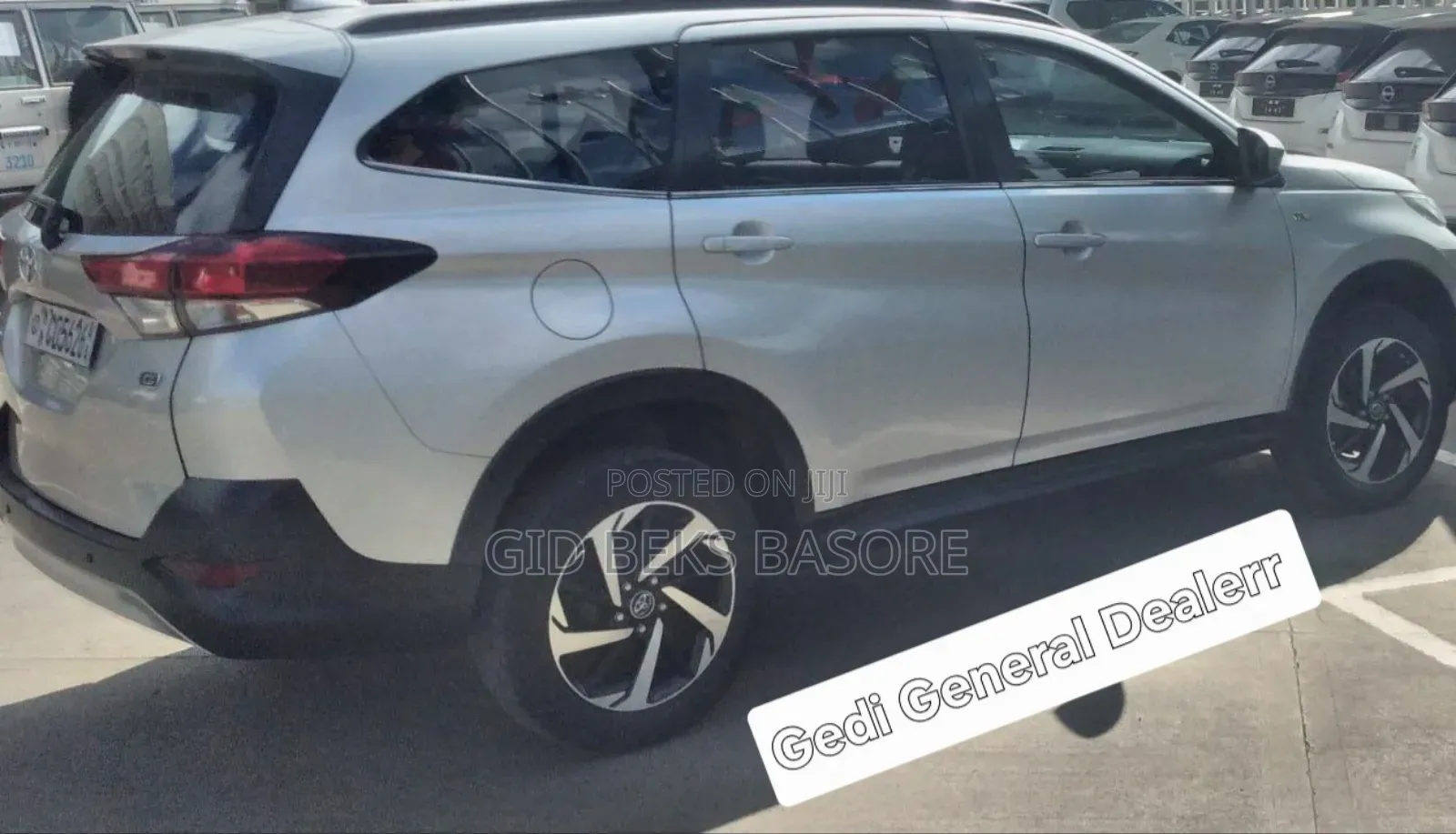 Toyota Rush 2021 Silver