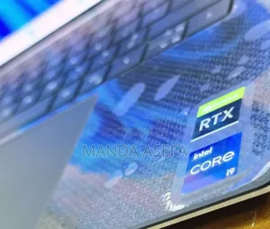 New Laptop Dell XPS 15 32GB Intel Core i9 SSD 1T