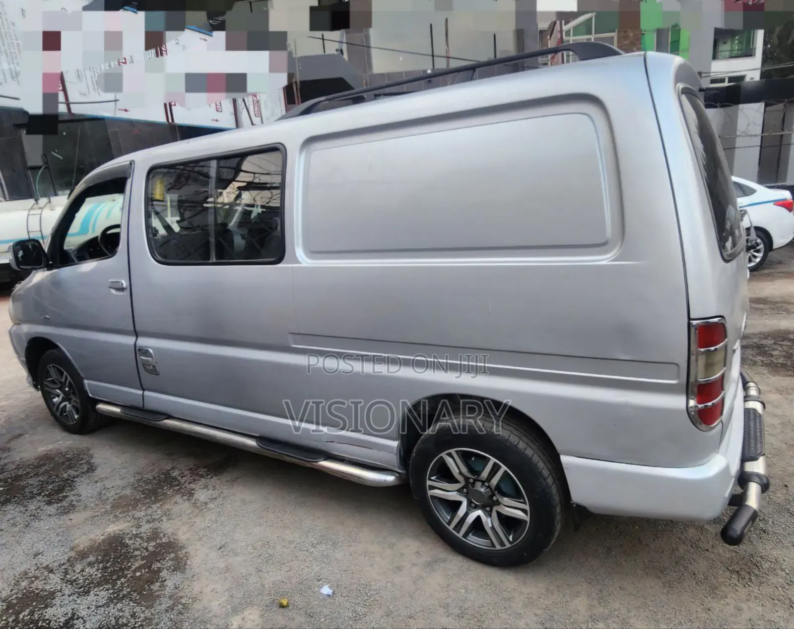 Toyota HiAce 2010 Silver