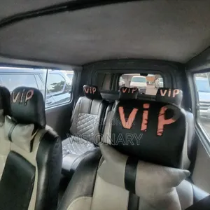 Toyota HiAce 2010 Silver