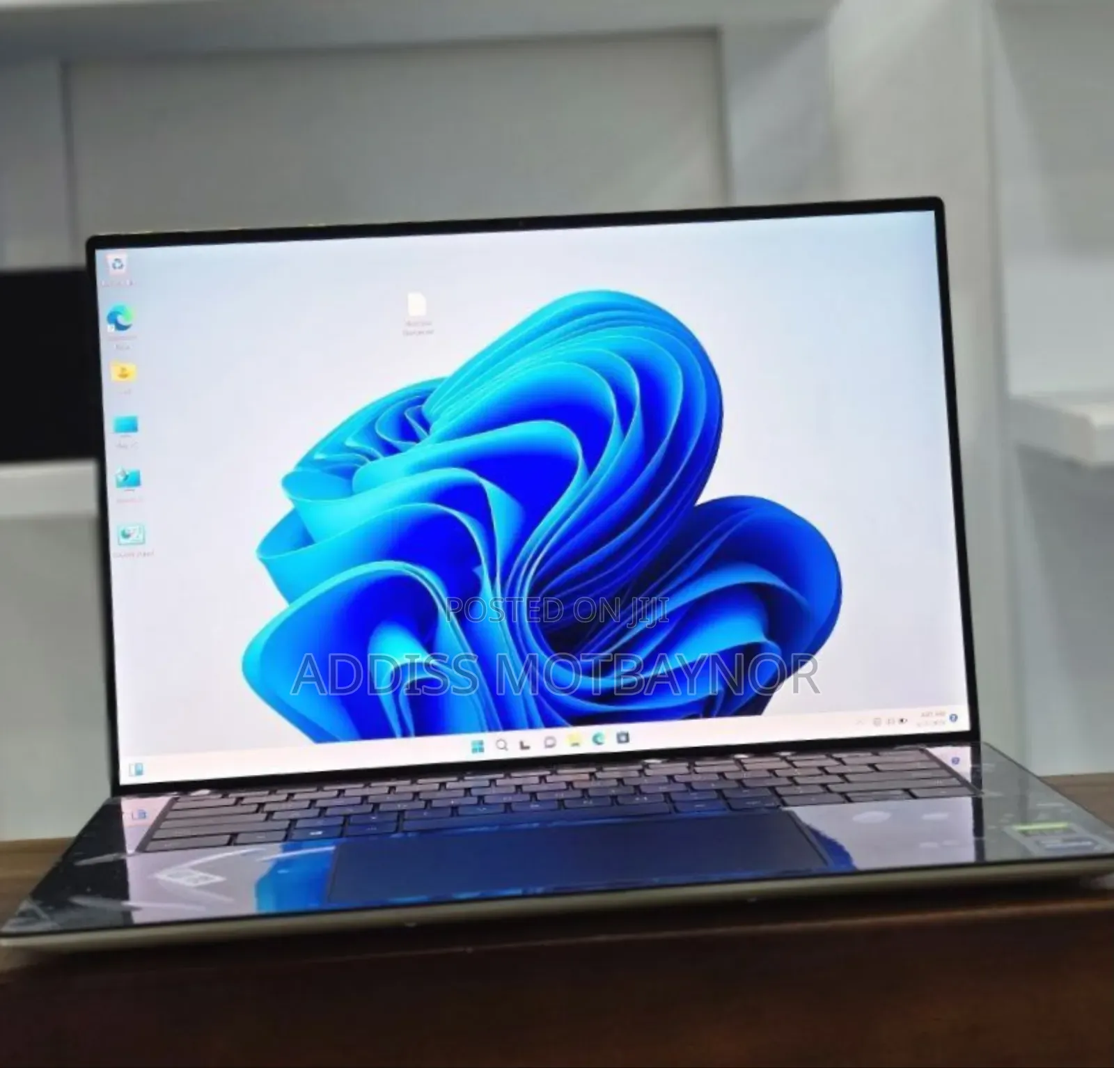 New Laptop Dell XPS 15 32GB Intel Core I9 SSD 1T