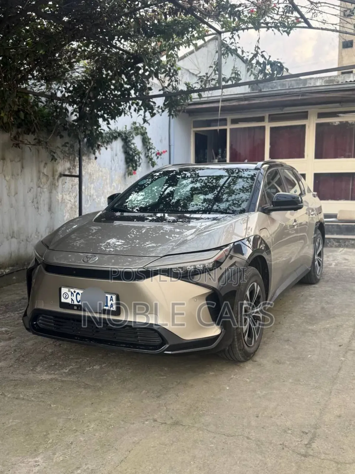 Toyota bZ4X 2023 Gold