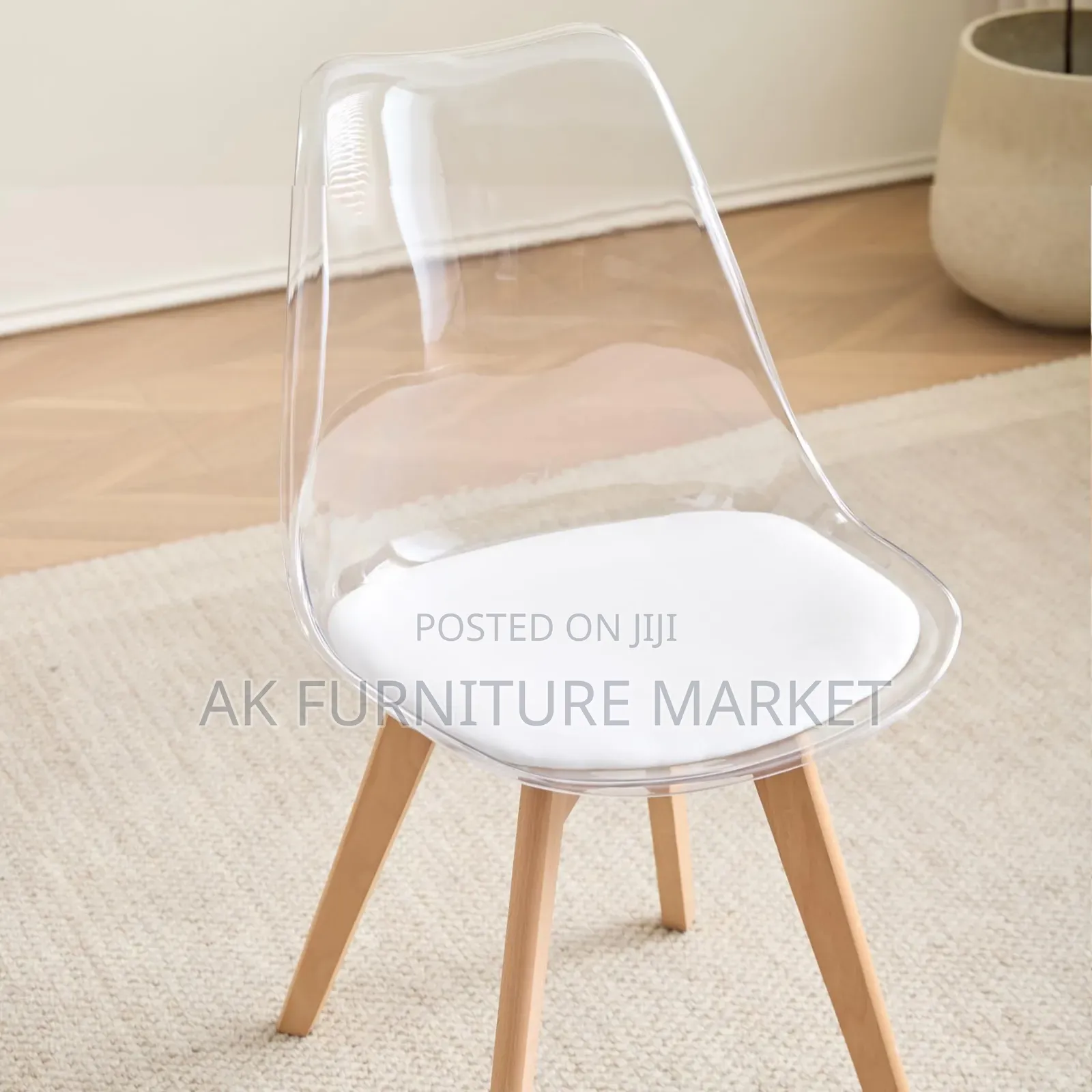 Modern Pelxiglass Cafe Chair