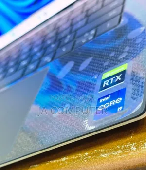 New Laptop Dell XPS 15 32GB Intel Core I9 SSD 1T