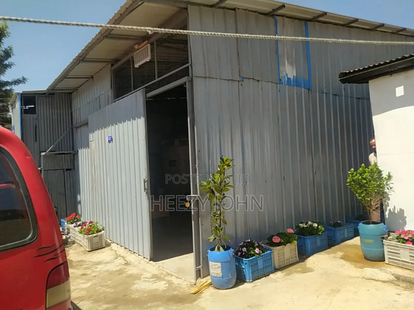 3bdrm House in Yeka for sale